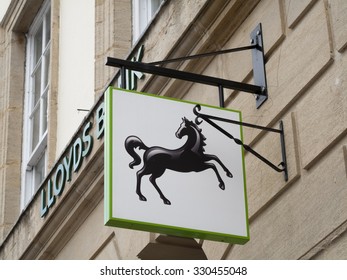 Andover, High Street, Hampshire, England - October 22, 2015: Lloyds Local Bank Branch, British Retail And Commercial Bank, Originally Founded In 1765