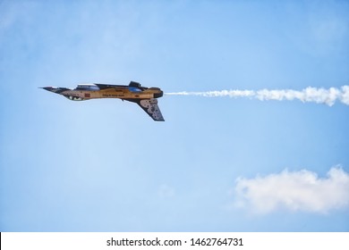 ANDREWS JOINT BASE, MD – SEPTEMBER 16: Thunderbird Jet Flying Upside Down The Andrews Joint Base Air Show Celebrating The 70th Anniversary Of The Air Force, On September 16, 2017.