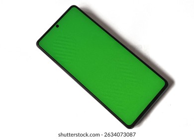 um telefone android que exibe uma tela verde