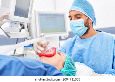 Anesthesiologist gives patient anesthesia treatment for general anesthesia before surgery