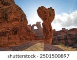 Angel Arch, Molar, Salt Creek, Canyonlands Nationalpark, Needles District, Utah, USA