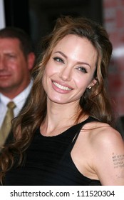 Angelina Jolie at the North American Premiere of "Ocean's Thirteen". Grauman's Chinese Theatre, Hollywood, CA. 06-05-07