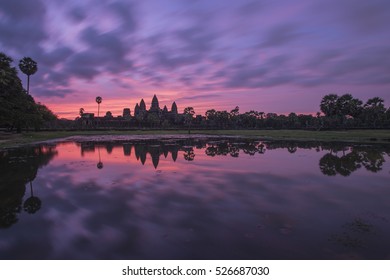 44,556 Angkor wat statue Images, Stock Photos & Vectors | Shutterstock