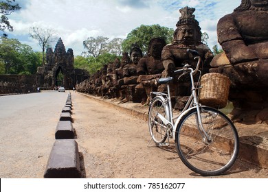 Angkor Wat Bicycle Tour