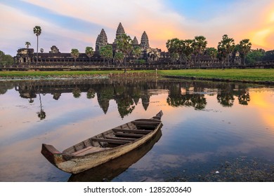 Angkor Wat Buddhist Temple. Angkor Archaeological Park, Siem Riep, Cambodia