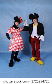 Costume Mickey Mouse Cartoon Girl Images Stock Photos Vectors Shutterstock