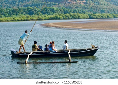 Anjarle District Dapoli State Maharashtra India December 7 2008 People Crossing The Creek Water With The Help Of A Tar Boat