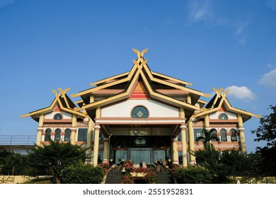 Anjungan Seni Idrus Tintin is a building with Riau-Malay architecture that usually used for art exhibition in Pekanbaru.