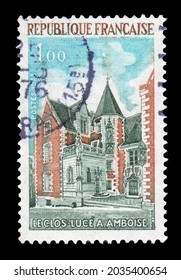 Ankara, Turkey - 3 September 2021: A France Postage Stamp Shows  The Clos Lucè Castle In Amboise. Circa 1973