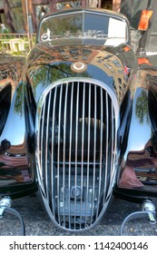 Ann Arbor, Michigan/USA - July 2018: Car Reflection During A Vintage Car Show In Downtown Ann Arbor