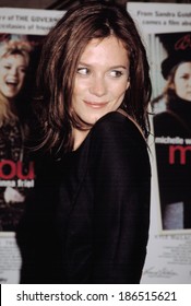 Anna Friel At Premiere Of DOOR TO DOOR, NY 6/26/2002