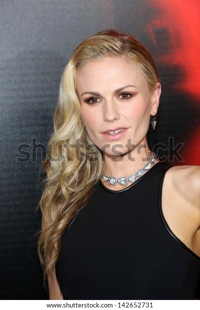 Anna Paquin At The True Blood Season 6 Premiere Cinerama Dome Hollywood Ca 06 11 13