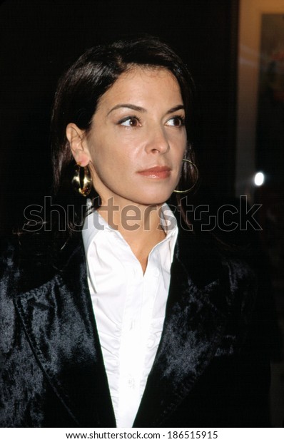 Annabella Sciorra Premiere King Jungle Ny Stock Photo 186515915 ...