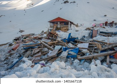 38,372 Avalanche Images, Stock Photos & Vectors | Shutterstock