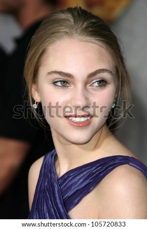 Next photo of AnnaSophia Robb