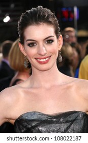 Anne Hathaway  At The World Premiere Of 