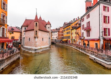 Annecy, France - January 29, 2022: Scenic view of the beautiful canals and historic buildings in the old town of Annecy, Rhone-Alpes, France.