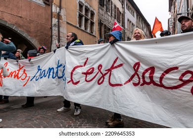 Annecy, France - January 29, 2022: Group Of People Demonstrating Against The State Oppression Of Health Pass And Vacination On The Public In Annecy Streets.