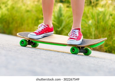 Anonymous Teenage Girl Skateboard Stock Photo 302267549 | Shutterstock