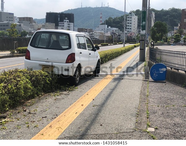 Another elderly driver\'s accident in Japan. I saw\
this during my run\
today.