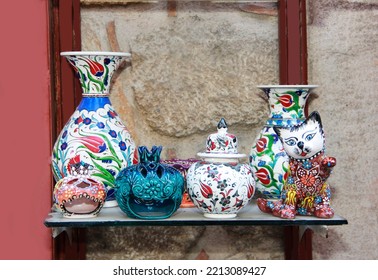 Antalya, Turkey, September 26, 2022. Oriental Ceramic Decorative Vases With Asian Floral Ornament On A Street Shop Window