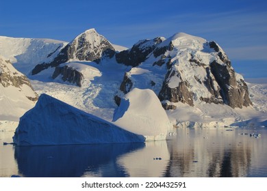 Antarctic Glacial Landscape Ocean Ice