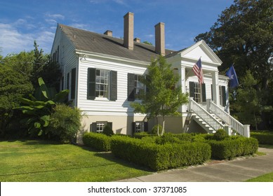 Antebellum Home In Natchez Mississippi