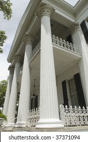 Antebellum Home In Natchez Mississippi