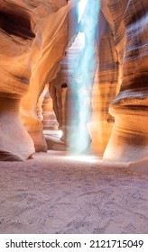 Antelope Canyon Sunlight Games And Rocks - Arizona - USA