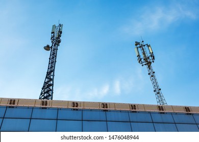 Antenna For Wireless Communication. Cellular Systems In The City. The Cell Tower With 3G, 4G And 5G Communications. Base Station For Operating Mobile Phones, Receiving And Sending A Signal.