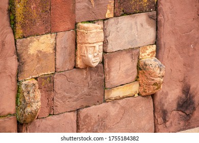 Anthropomorphic Sculpture In The Tiwanaku (Tiahuanaco) Ruins In Western Bolivia. Tiwanaku Is A Pre-Columbian Site Near Lake Titicaca, And One Of The Largest Sites In South America. 