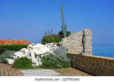 ANTIBES, FRANCE -20 APR 2018- View Of The Musée Picasso Museum Located In The Château Grimaldi In The Old Town Of Antibes, French Riviera.