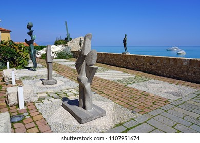 ANTIBES, FRANCE -20 APR 2018- View Of The Musée Picasso Museum Located In The Château Grimaldi In The Old Town Of Antibes, French Riviera.