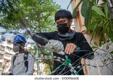 Anti-coup Protesters Set Up Their Own Traps To Prevent A Violent Arrest By Police In Yangon, Myanmar On 07 March 2021.