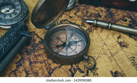 Antique Compass Cover Lid On Old Stock Photo 1429098380 | Shutterstock