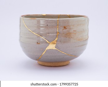 Antique Japanese Gold Kintsugi Bowl. Japanese Chawan Restored With Gold