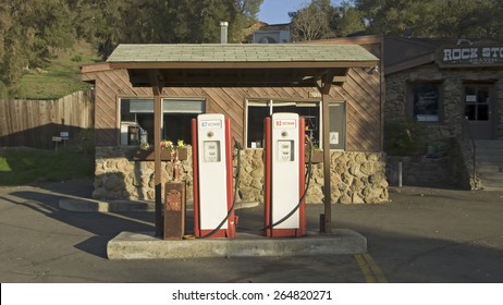 Gas Station Exterior Images Stock Photos Vectors Shutterstock