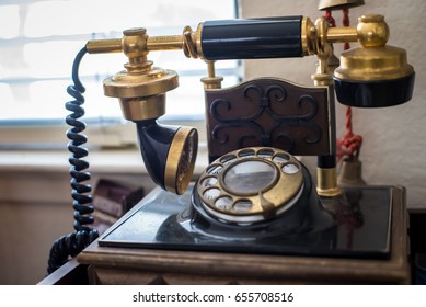 Antique Telephone 