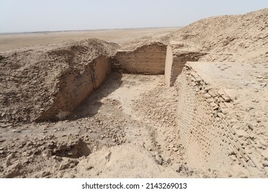 Antiquities Of Uruk In Iraqi City Of Muthanna Old Building 7000 Years Ago With Blue Sky