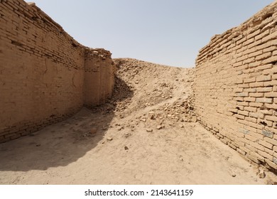 Antiquities Of Uruk In Iraqi City Of Muthanna Old Building 7000 Years Ago With Blue Sky