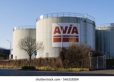 135 Avia Oil Images, Stock Photos & Vectors | Shutterstock