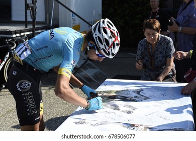 AOSTE, FRANCE - JUNE 10:  Fabio Aru Signs In Before Stage 7 Of The Critérium Du Dauphiné On June 10, 2017 On The Aoste, France.