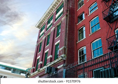 Apartment Building In Gas Town, Vancouver BC/Gastown Apartment