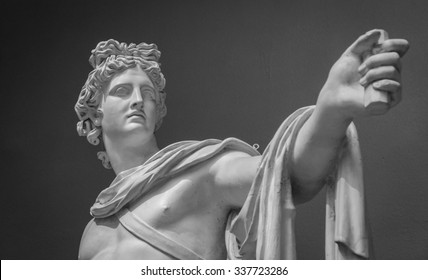 Apollo Belvedere statue. Detail Vatican museum
