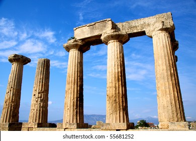 apollon temple in corinth Greece