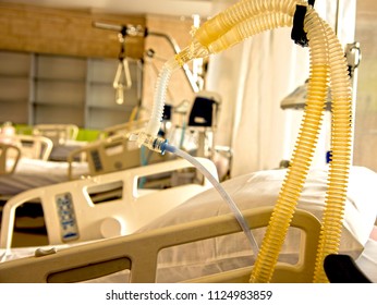 apparatus ventilation lung. Special equipment for artificial respiration in a resuscitation chamber with modern medical beds for injured in a regional hospital. (coronavirus, virus - concept