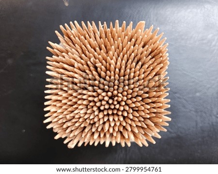Appearance of toothpicks in the serving box