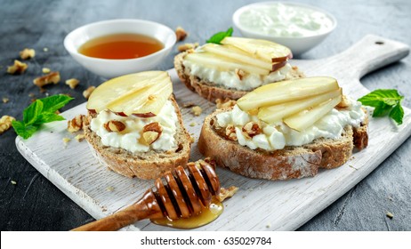 Tartine Au Fromage Images Stock Photos Vectors Shutterstock