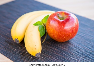 192,624 Apple banana Images, Stock Photos & Vectors | Shutterstock