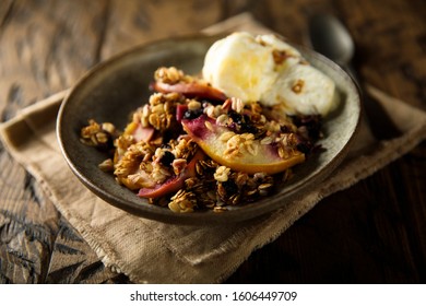 Apple Berry Crumble With Ice Cream